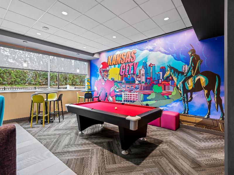 Tru by Hilton Kansas City Airport image