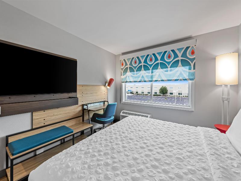 Tru by Hilton Kansas City Airport image