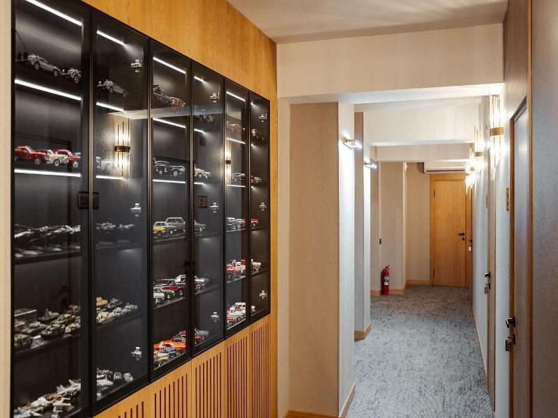 White Breeze Hotel image