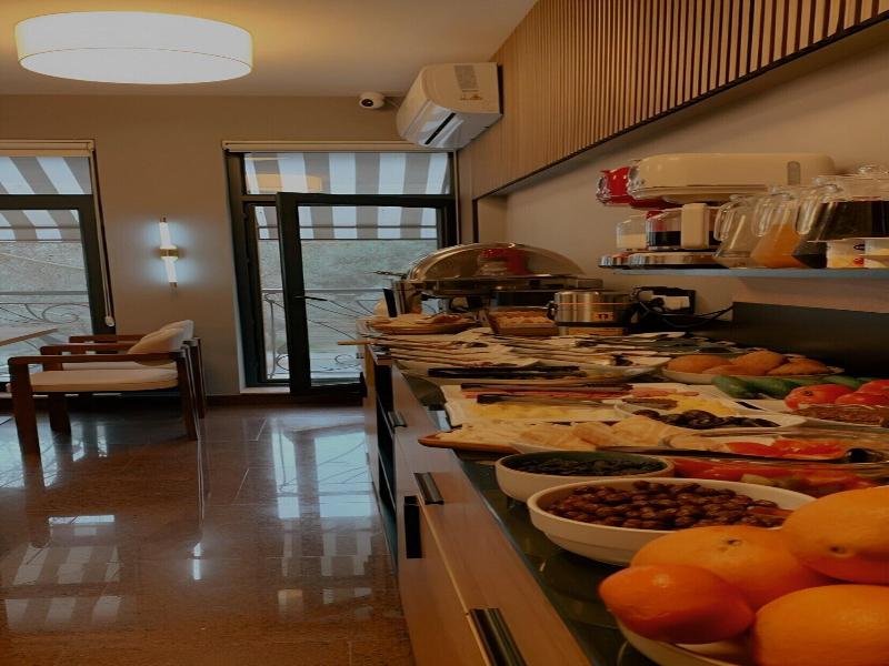 White Breeze Hotel image