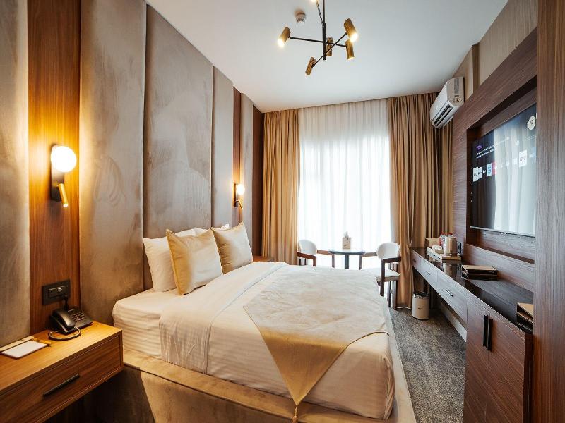 White Breeze Hotel image