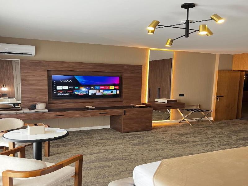 White Breeze Hotel image