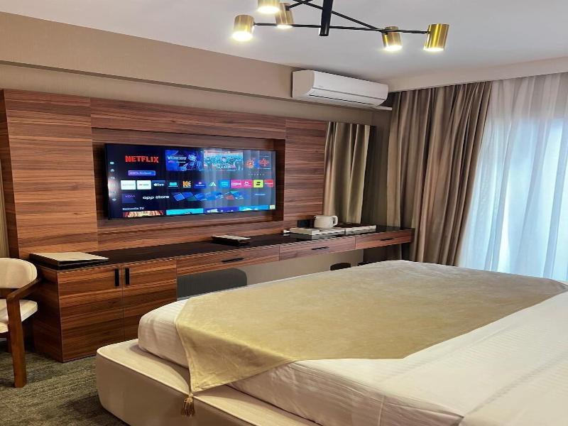 White Breeze Hotel image