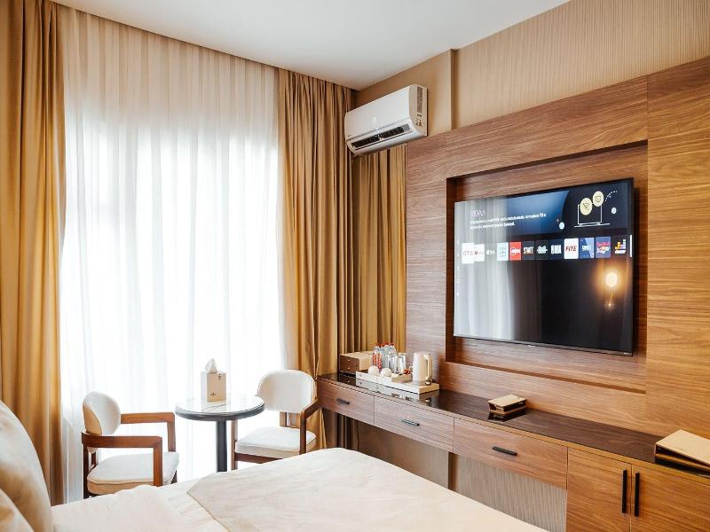White Breeze Hotel image