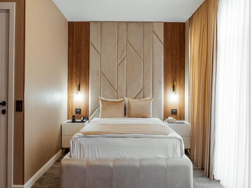 White Breeze Hotel image