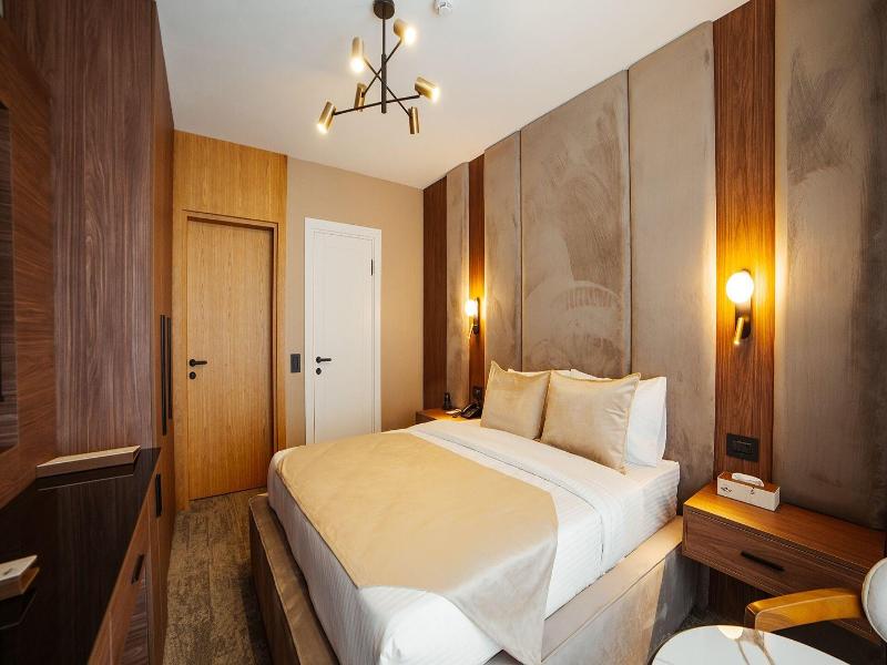 White Breeze Hotel image