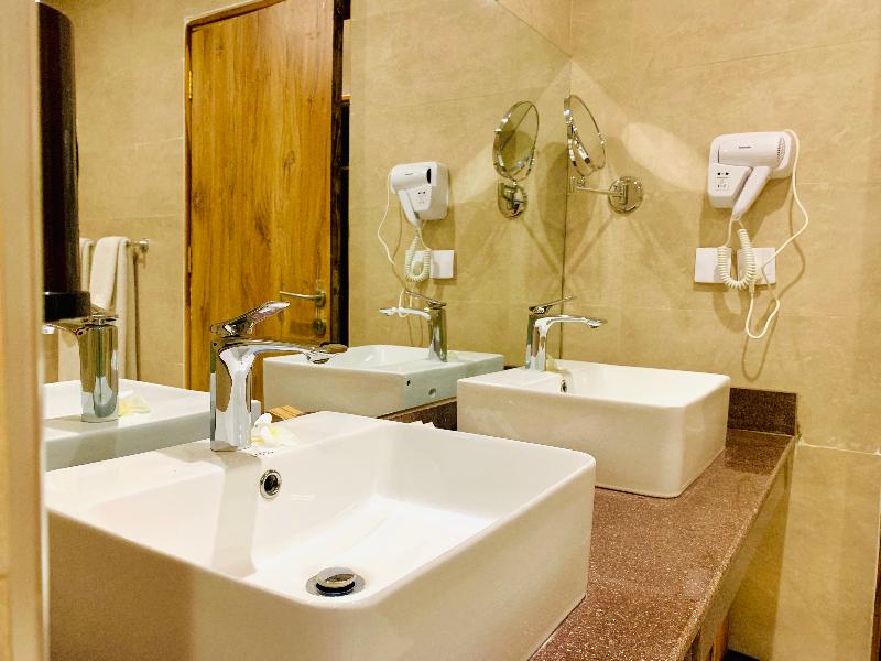 Royal Mandarin Hotel & Resort image