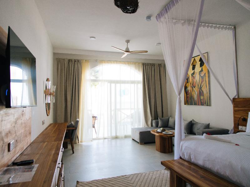 Royal Mandarin Hotel & Resort image