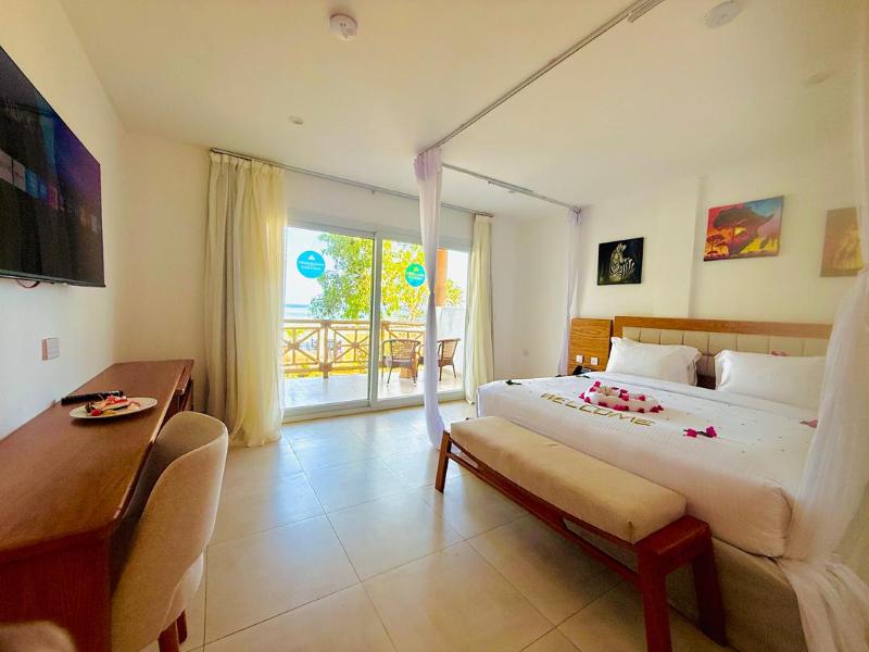 Royal Mandarin Hotel & Resort image