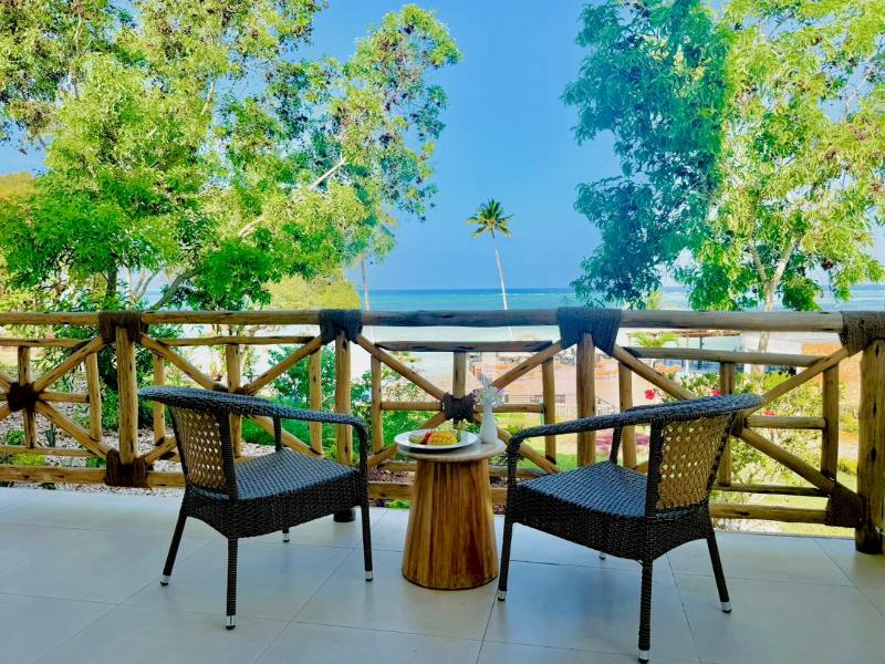 Royal Mandarin Hotel & Resort image