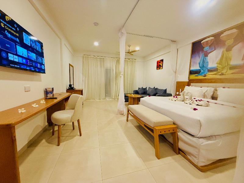Royal Mandarin Hotel & Resort image