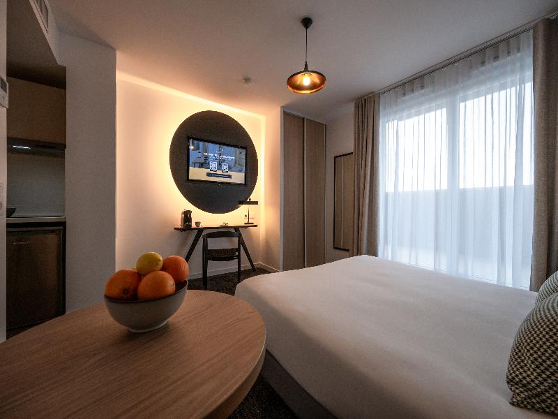 Nemea Appart Hotel La Boetie Bordeaux Pessac image