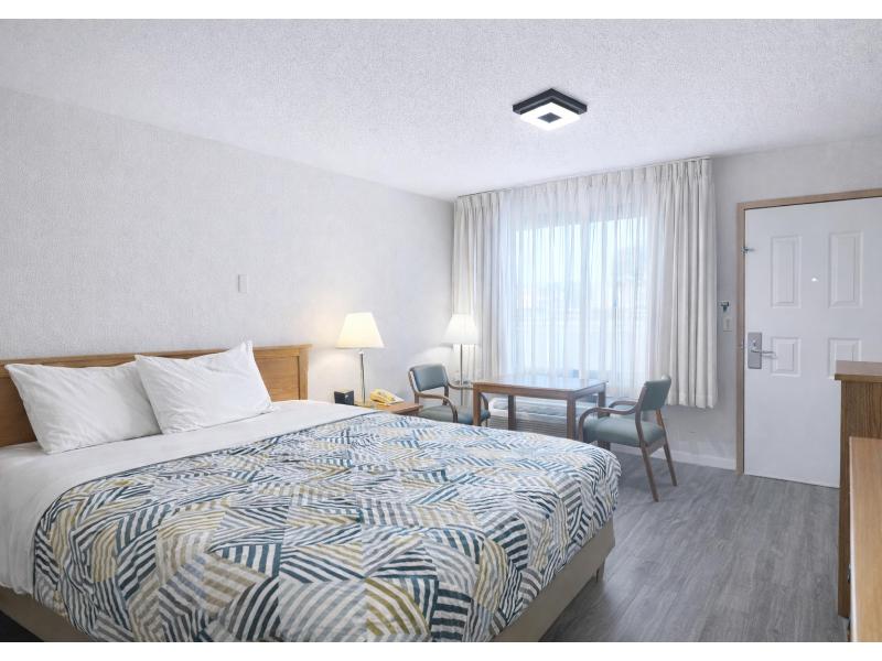 Sundowner Inn Forsyth I 94 5