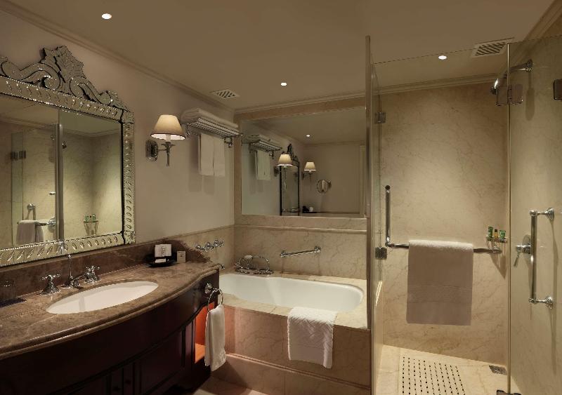 Hilton Mumbai International Airport