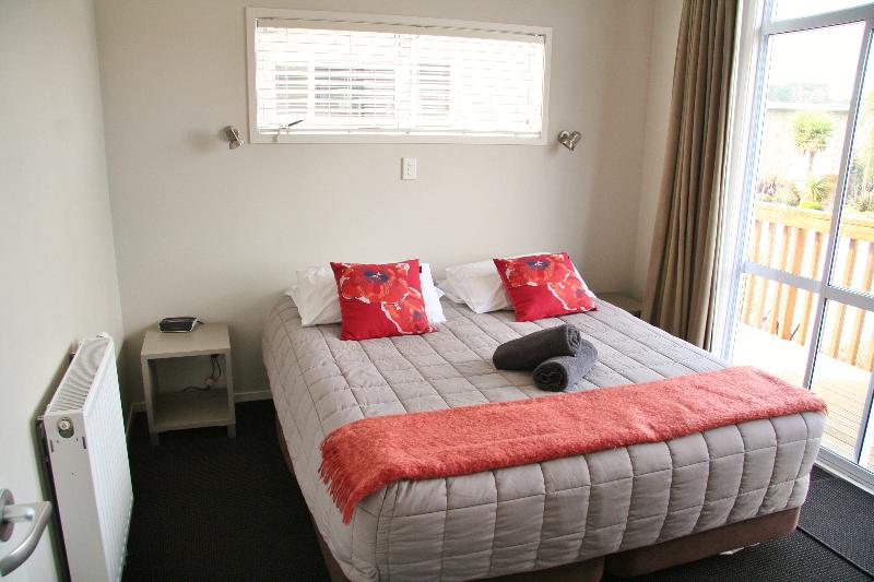 Taupo DeBretts Spa Resort image