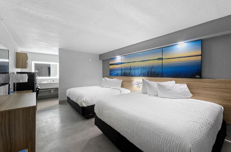 Days Inn By Wyndham San Antonio Near Lackland AFB image
