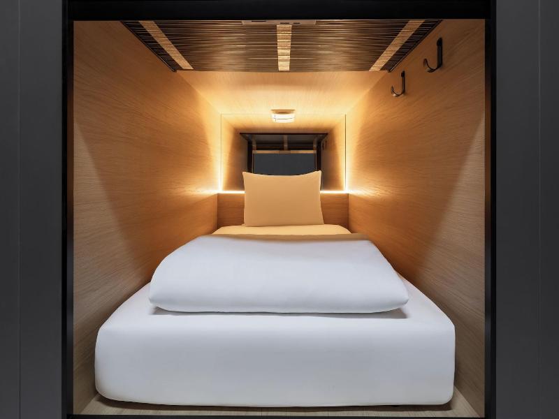 Zedwell Capsule Piccadilly Circus image