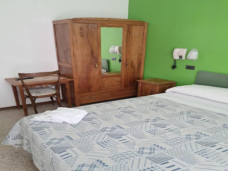 Hotel Adriatico image