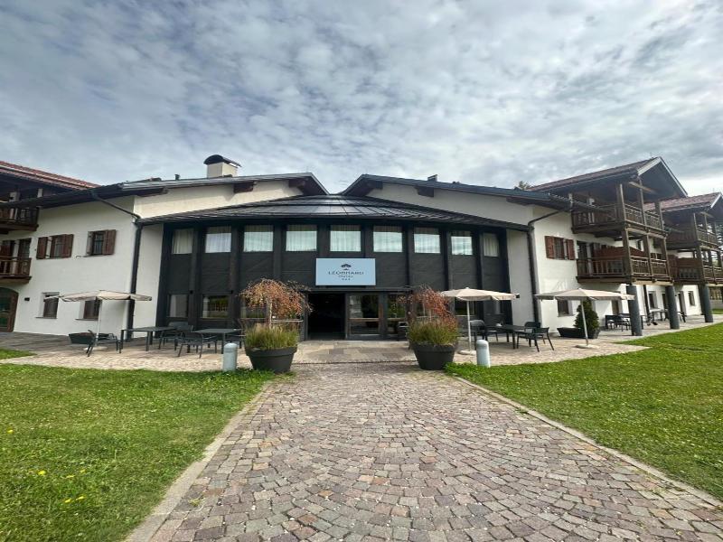 Hotel Leonard image