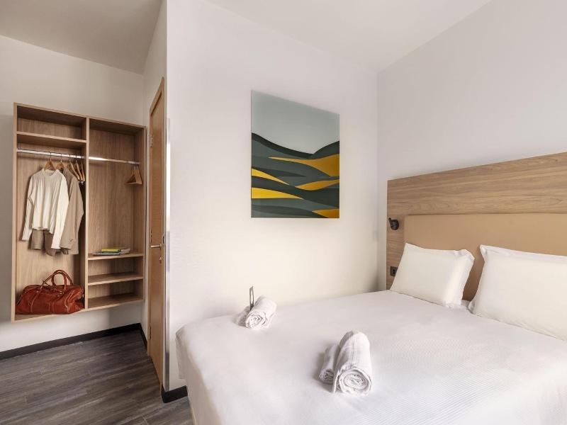 B B Hotel Pomezia Roma image