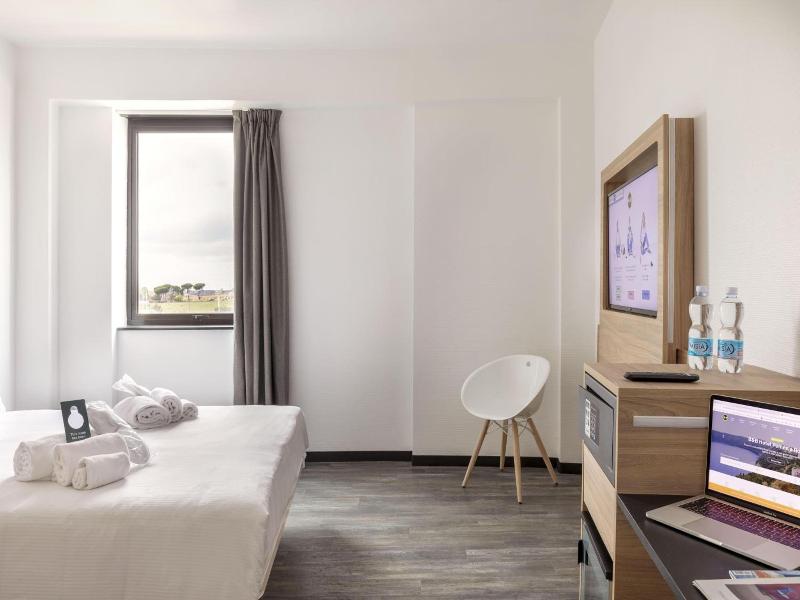 B B Hotel Pomezia Roma image