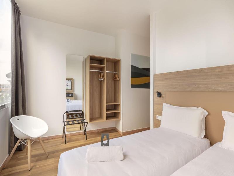 B B Hotel Pomezia Roma image