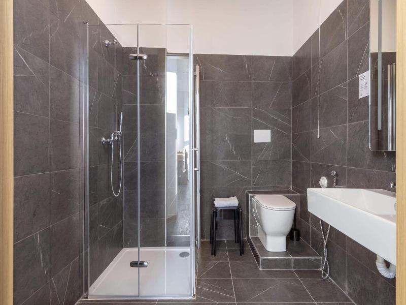 B B Hotel Pomezia Roma image