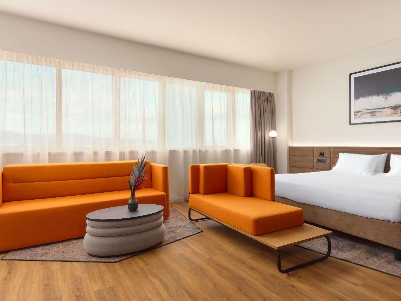 Novotel Zagreb image