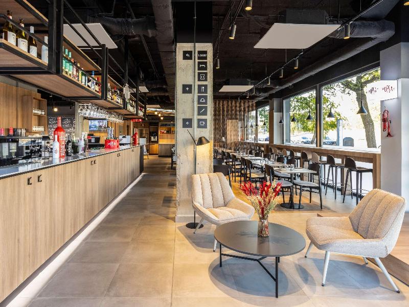 Ibis Madrid Norte Las Tablas image