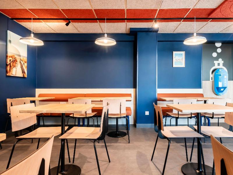 ibis budget La Rochelle Centre les Minimes image