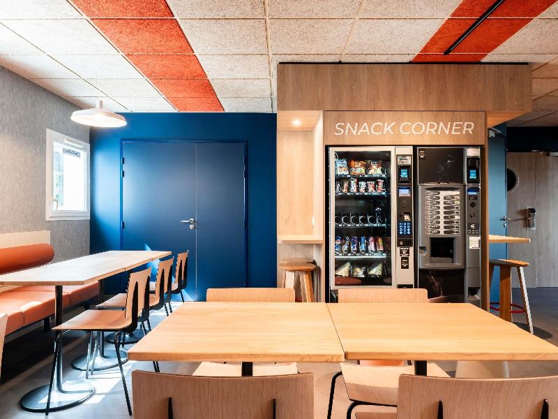 ibis budget La Rochelle Centre les Minimes image