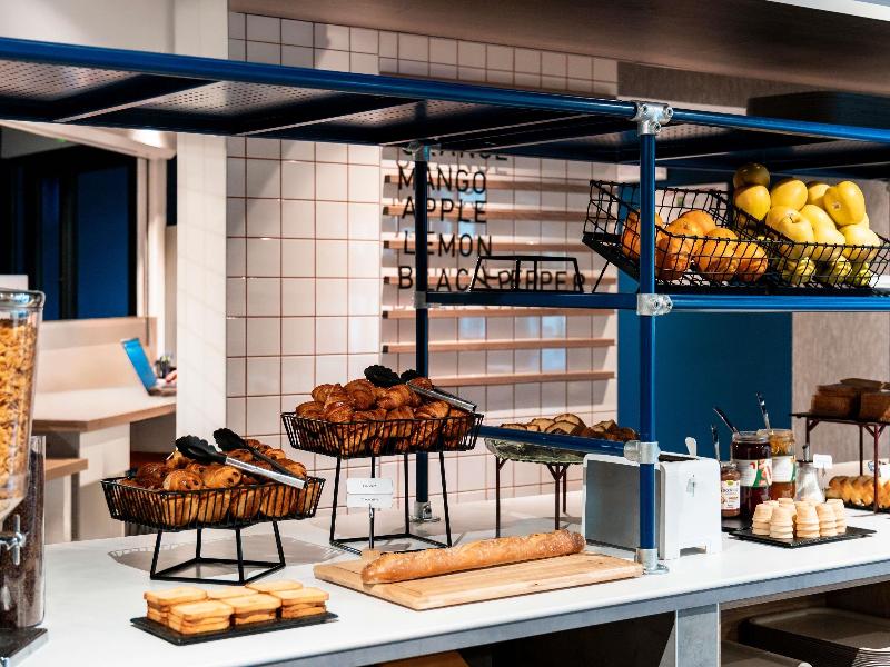 ibis budget La Rochelle Centre les Minimes image
