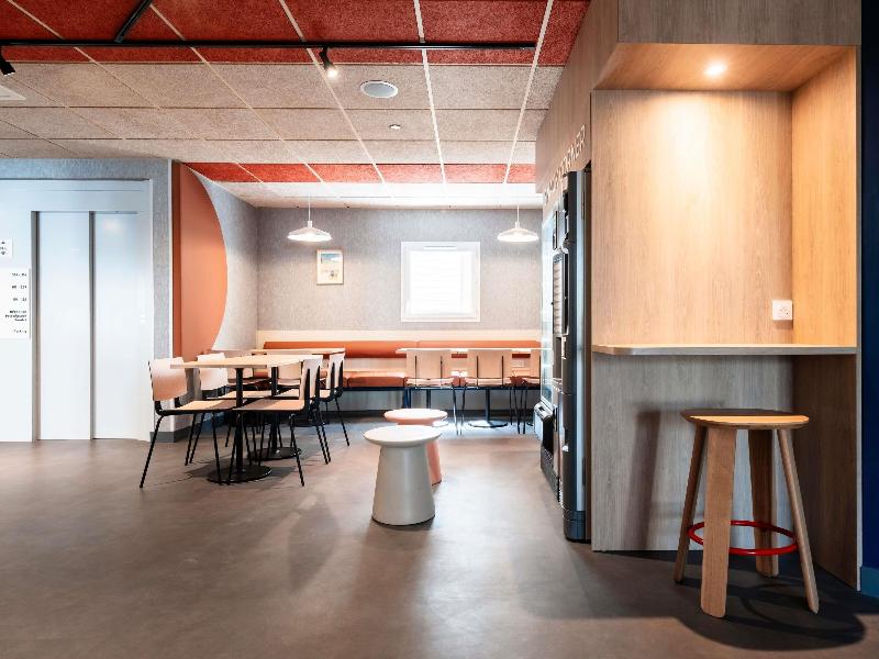 ibis budget La Rochelle Centre les Minimes image
