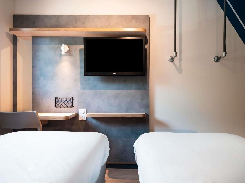 ibis budget La Rochelle Centre les Minimes image