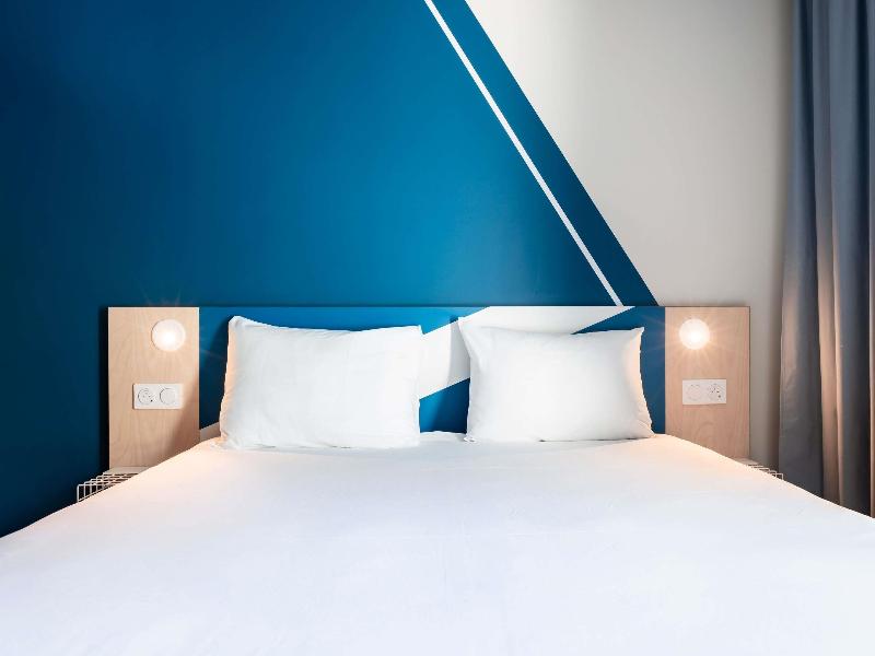 ibis budget La Rochelle Centre les Minimes image