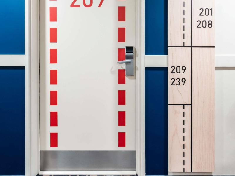 ibis budget La Rochelle Centre les Minimes image