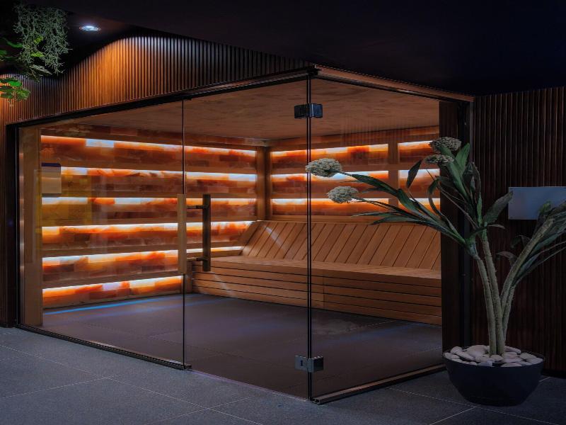 Bliss Palace Hotel And Spa image