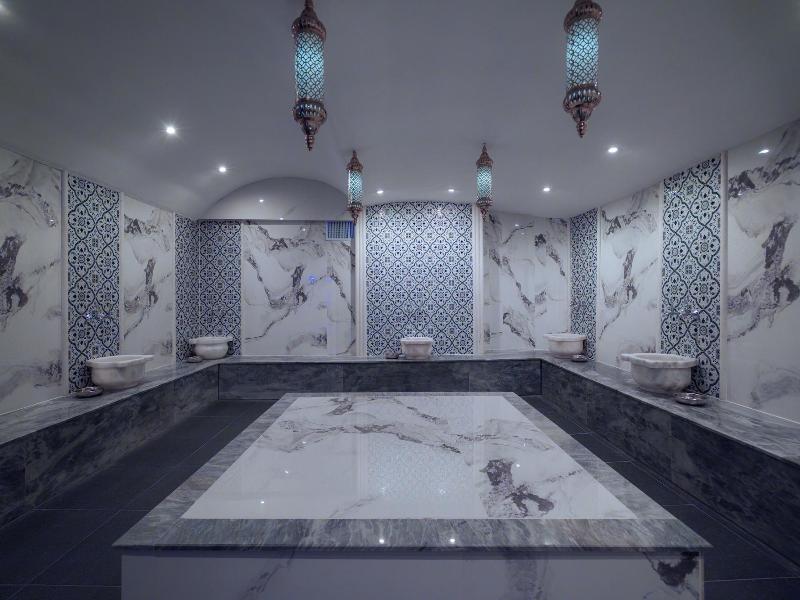 Bliss Palace Hotel And Spa image