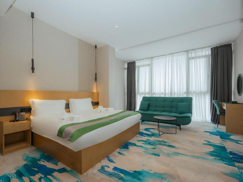 Bliss Palace Hotel And Spa image