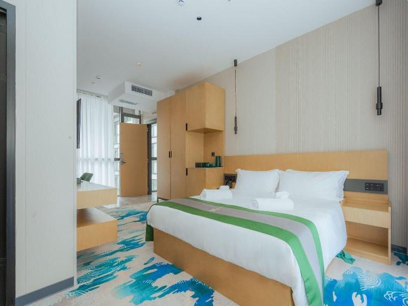 Bliss Palace Hotel And Spa image