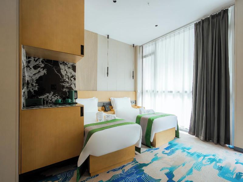 Bliss Palace Hotel And Spa image