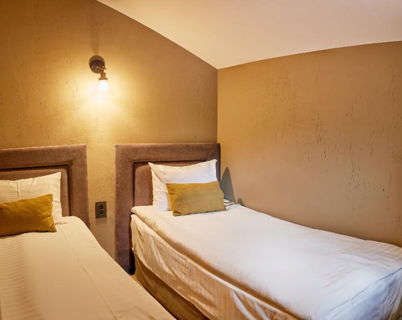 Teghenis Resort image