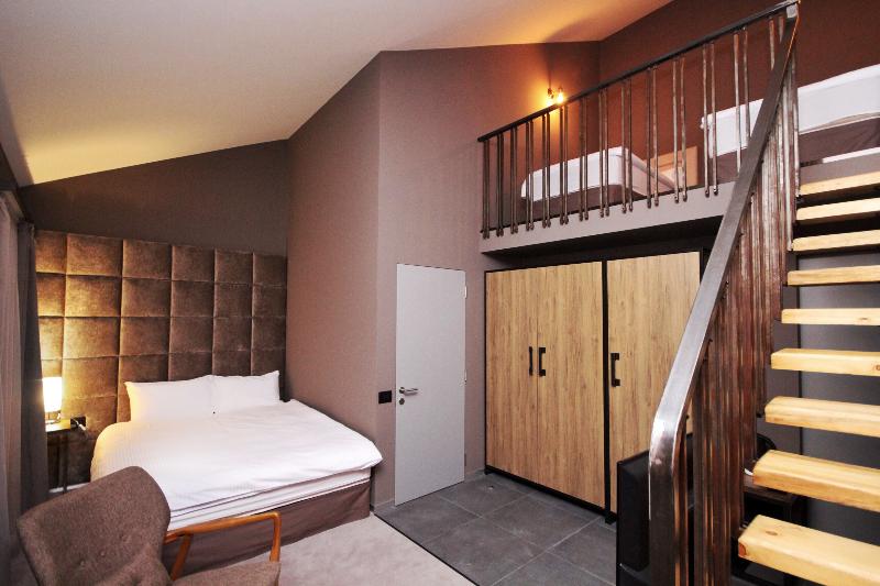 Teghenis Resort image
