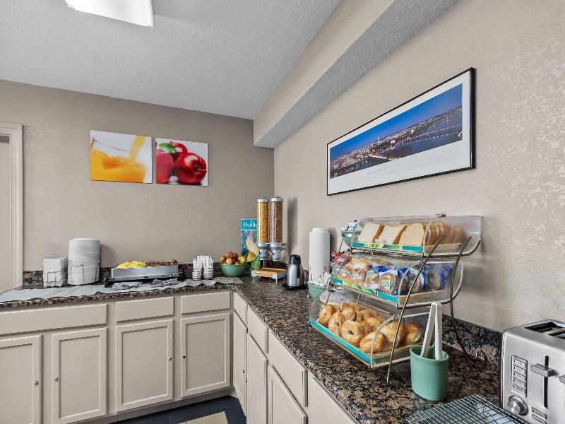 Quality Inn near Potomac Mills image