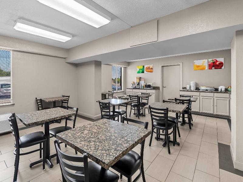 Quality Inn near Potomac Mills image