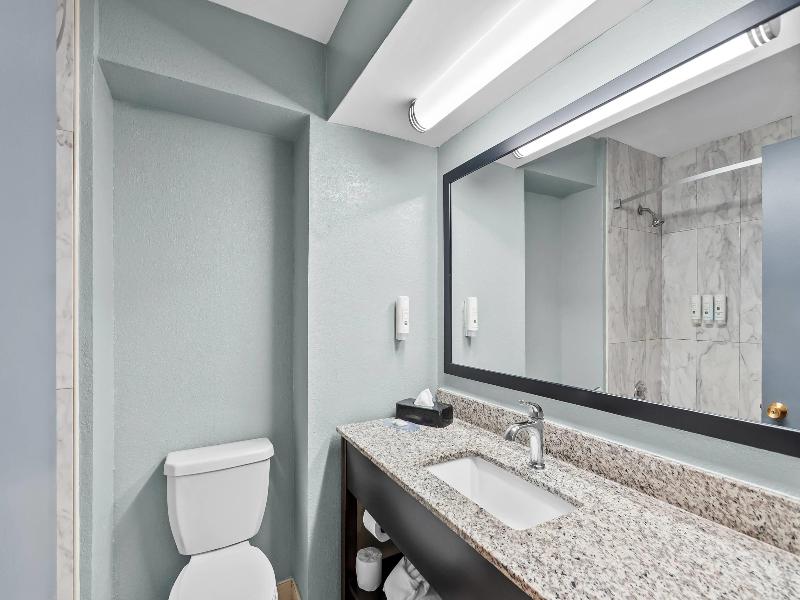 Quality Inn near Potomac Mills image