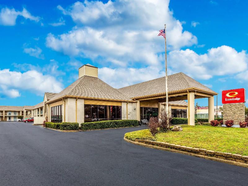 Econo Lodge Naval Station Norfolk 3