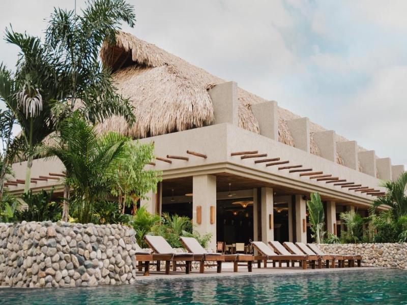 Naio Hotel & Villas — exterior view