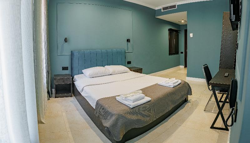 Route Hotel image