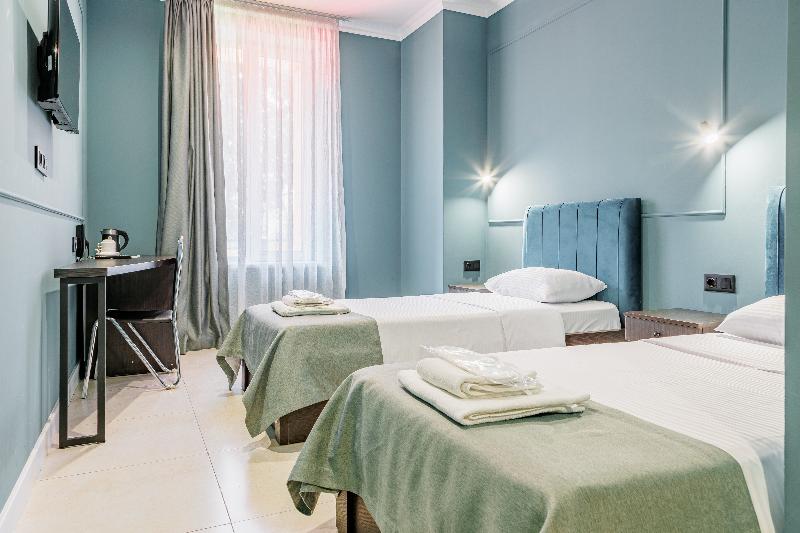 Route Hotel image